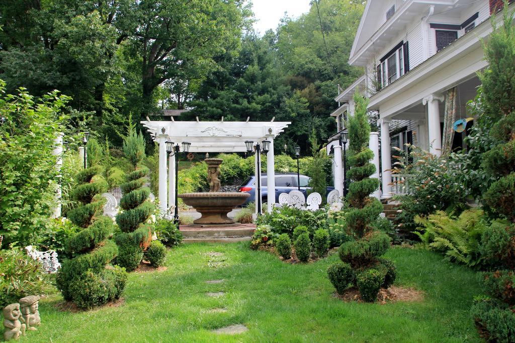 Bluefield Inn, A Select Registry Propery Экстерьер фото